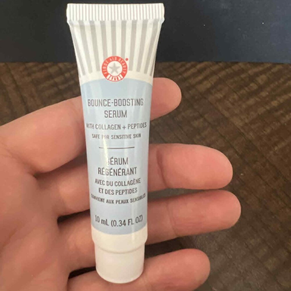 🩷First Aid Beauty Serum